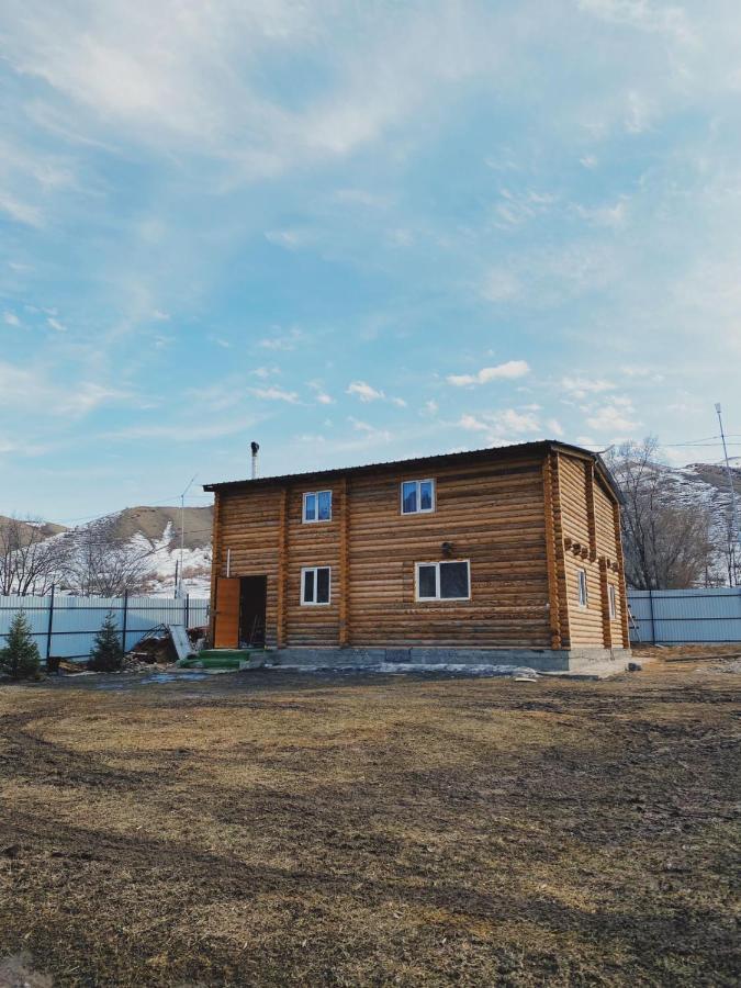 Bed and Breakfast Manor Kolsay Saty Exterior foto